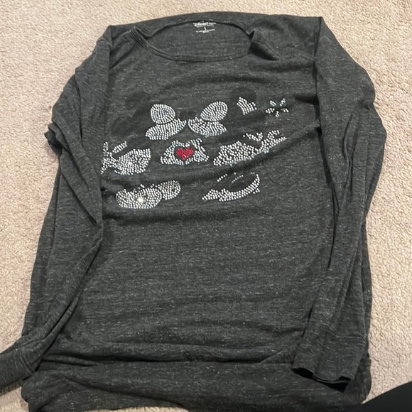 Disney mickey and minnie long sleeve - Picture 1 of 3